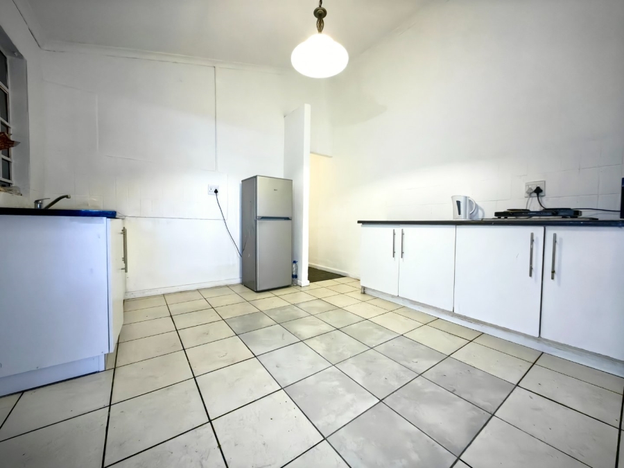 4 Bedroom Property for Sale in Lavender Hill Western Cape